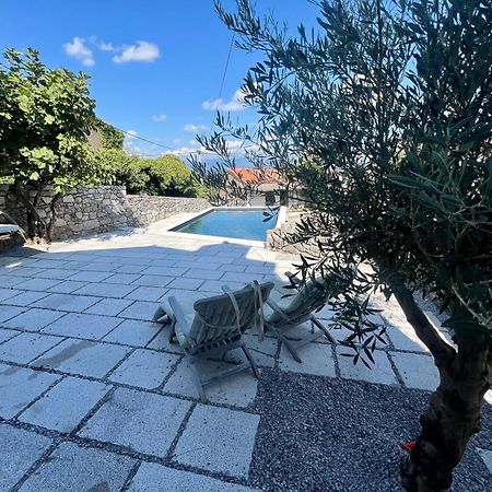 Vila Karst house Žan Pliskovica Dutovlje Exteriér fotografie