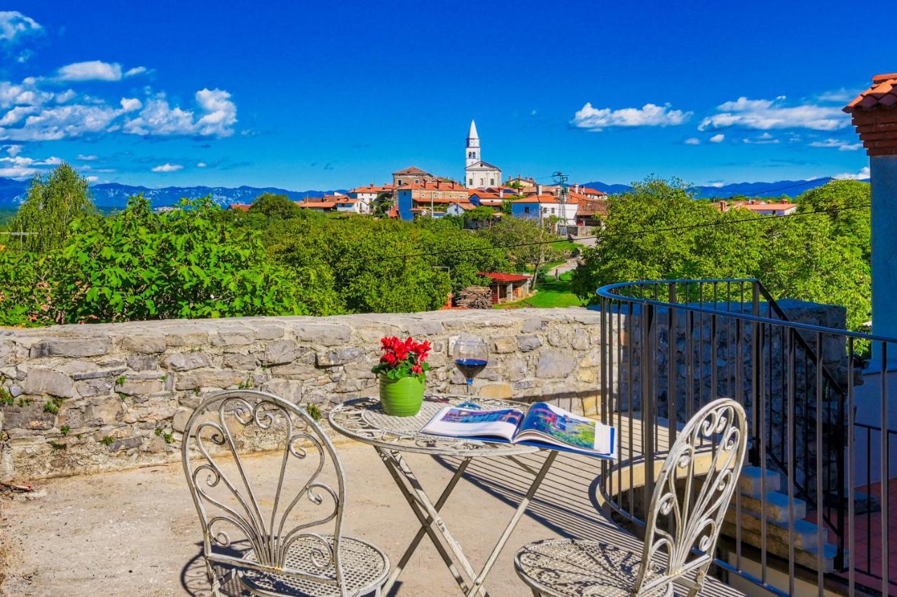 Vila Karst house Žan Pliskovica Dutovlje Exteriér fotografie