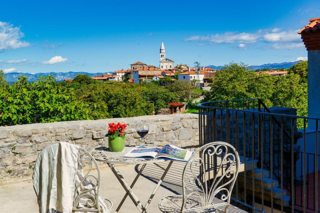 Vila Karst house Žan Pliskovica Dutovlje Exteriér fotografie